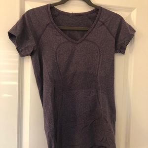 Lululemon swiftly tech v neck, size 6